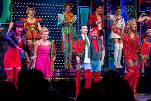Caroline Bowman, Carrie St. Louis, Tyler Glenn, J. Harrison Ghee, and the cast of KINKY BOOTS @ BroadwayWorld Caroline Bowman, Carrie St. Louis, Tyler Glenn, J. Harrison Ghee, and the cast of KIN Photo