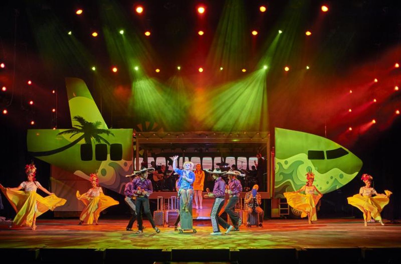 Review: WAHNSINN! THE WOLFGANG PETRY MUSICAL at Theater Am Potsdamer Platz - A commercial product created to please the masses.  Image