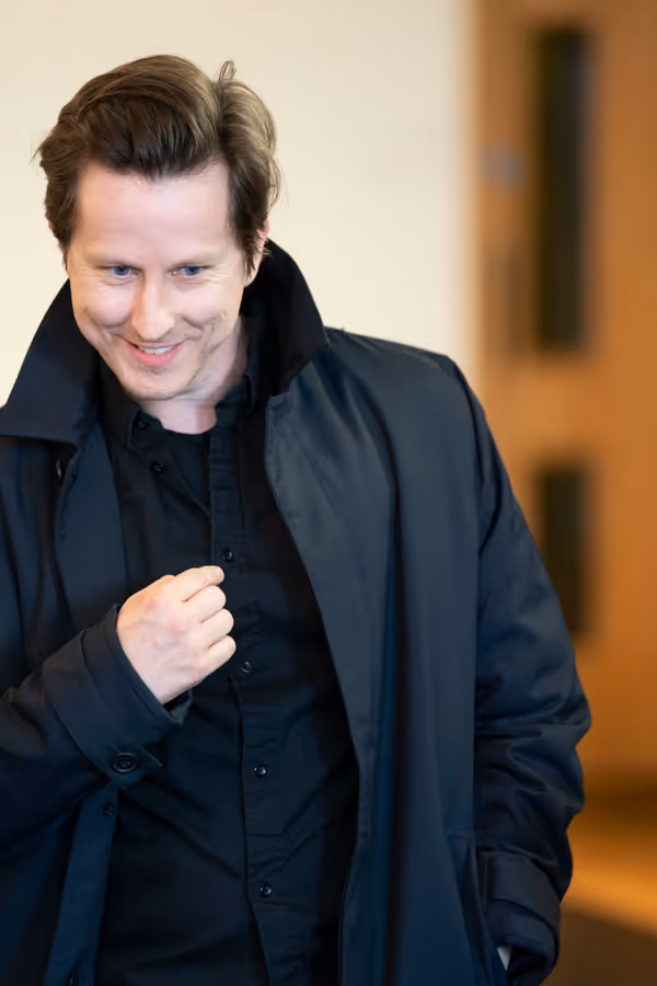 Lee Ingleby Photo