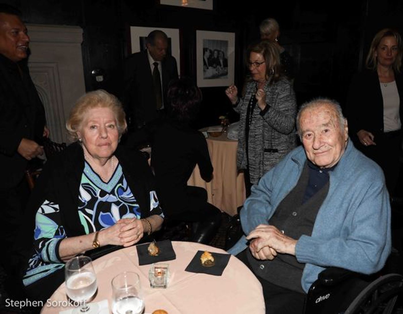 Photo Coverage:  Dean Larry King at His Table as The Friars Club Salutes Le Cirque  Image
