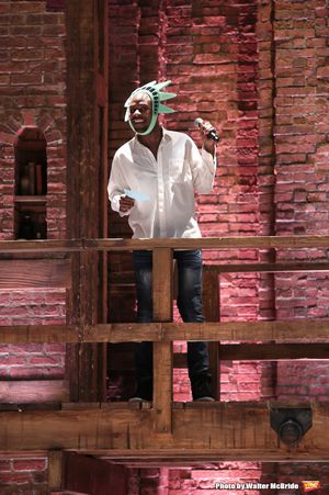 Host Justin Dine Bryant @ BroadwayWorld Host Justin Dine Bryant Photo