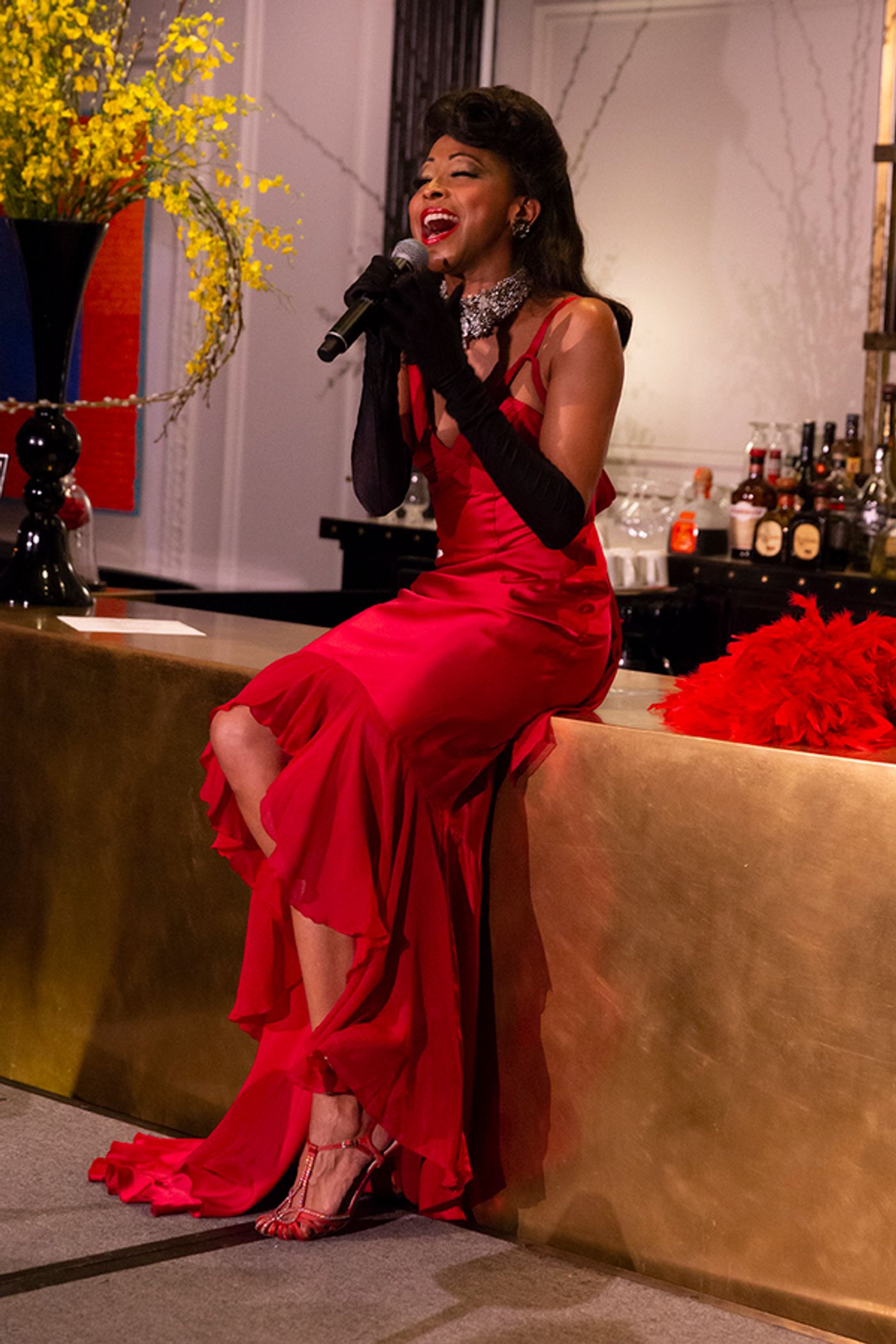 Photo Flash: N'Kenge Takes on the Hotel Pierre  Image