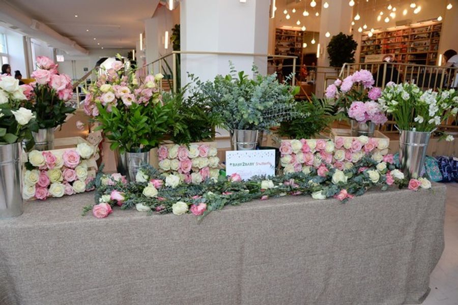 Photo Flash: Blake Lively Hosts Shutterfly Baby2Baby Mother's Day Celebration in New York City Image