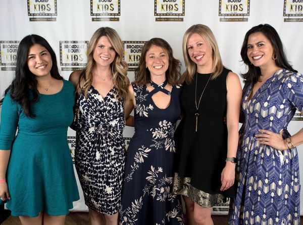 Erica  Ayala, Erin  Glass,  Katy  Finn,  Andrea  Kehler, and  Jessica  Canuelle Photo