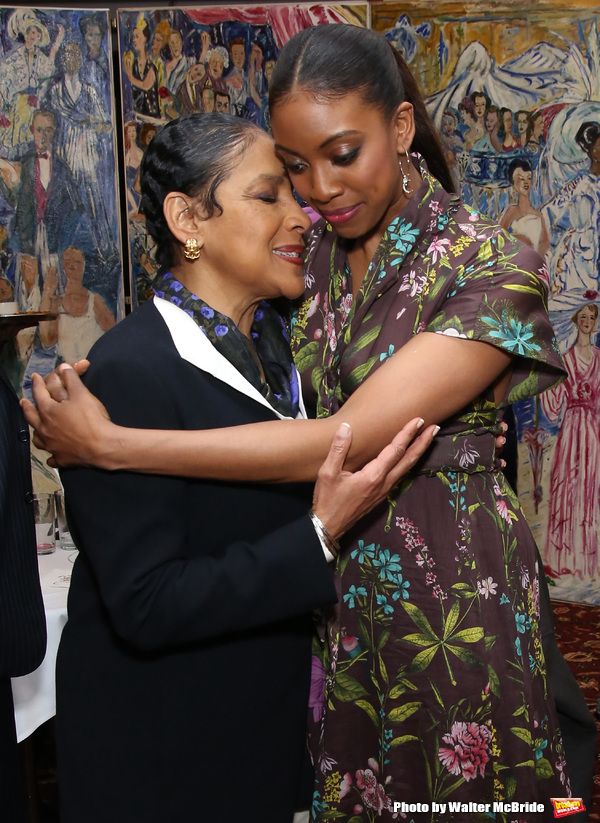 Photos: Condola Rashad Receives Her Portrait at Sardi's — photo 11 of 35
