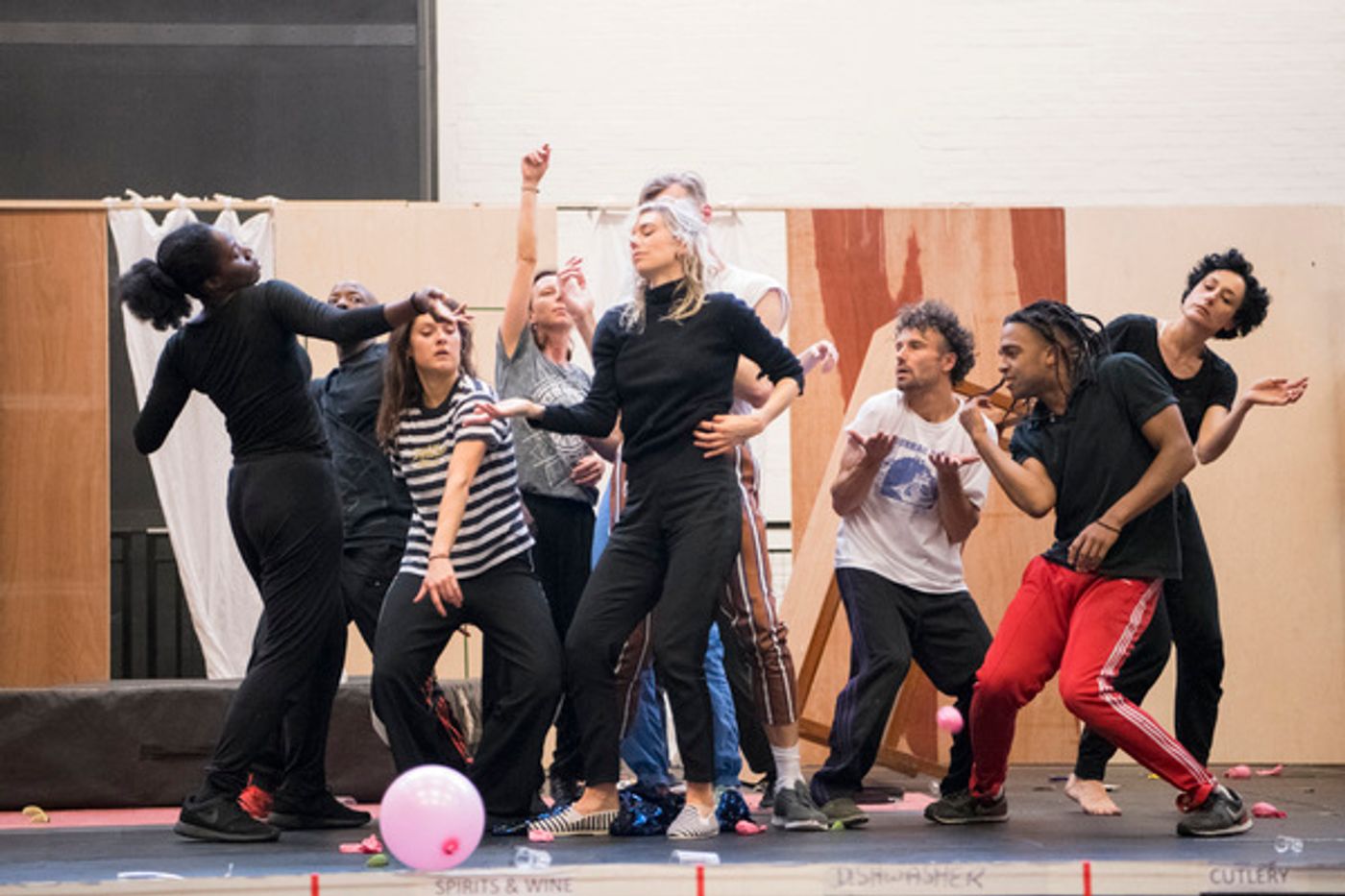 Photo Flash: Inside Rehearsal for JULIE at the National Theatre  Image