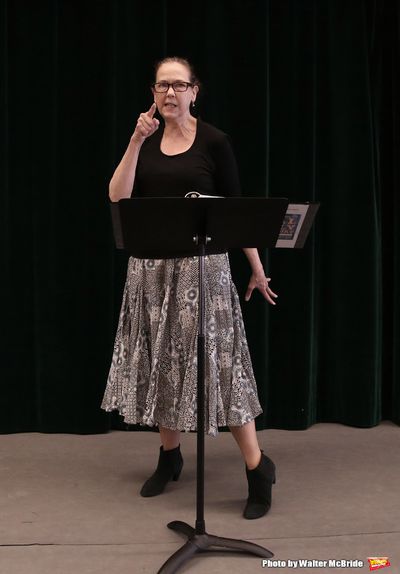 Harriet Harris Photo