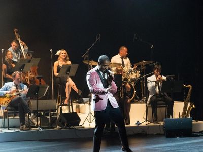 Kenna Ramsey, Alex Frank, Erik Carlson, Carly Thomas Smith, Ty Taylor, Robert Perkins Photo