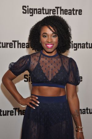 Kristolyn Lloyd Photo