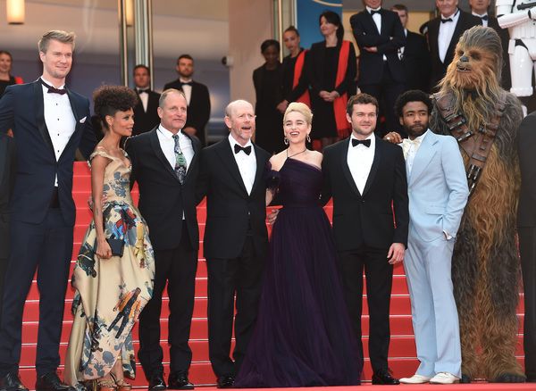 Simon Emanuel;Joonas Suotamo;Thandie Newton;Woody Harrelson;Ron Howard;Emilia Clarke; Photo