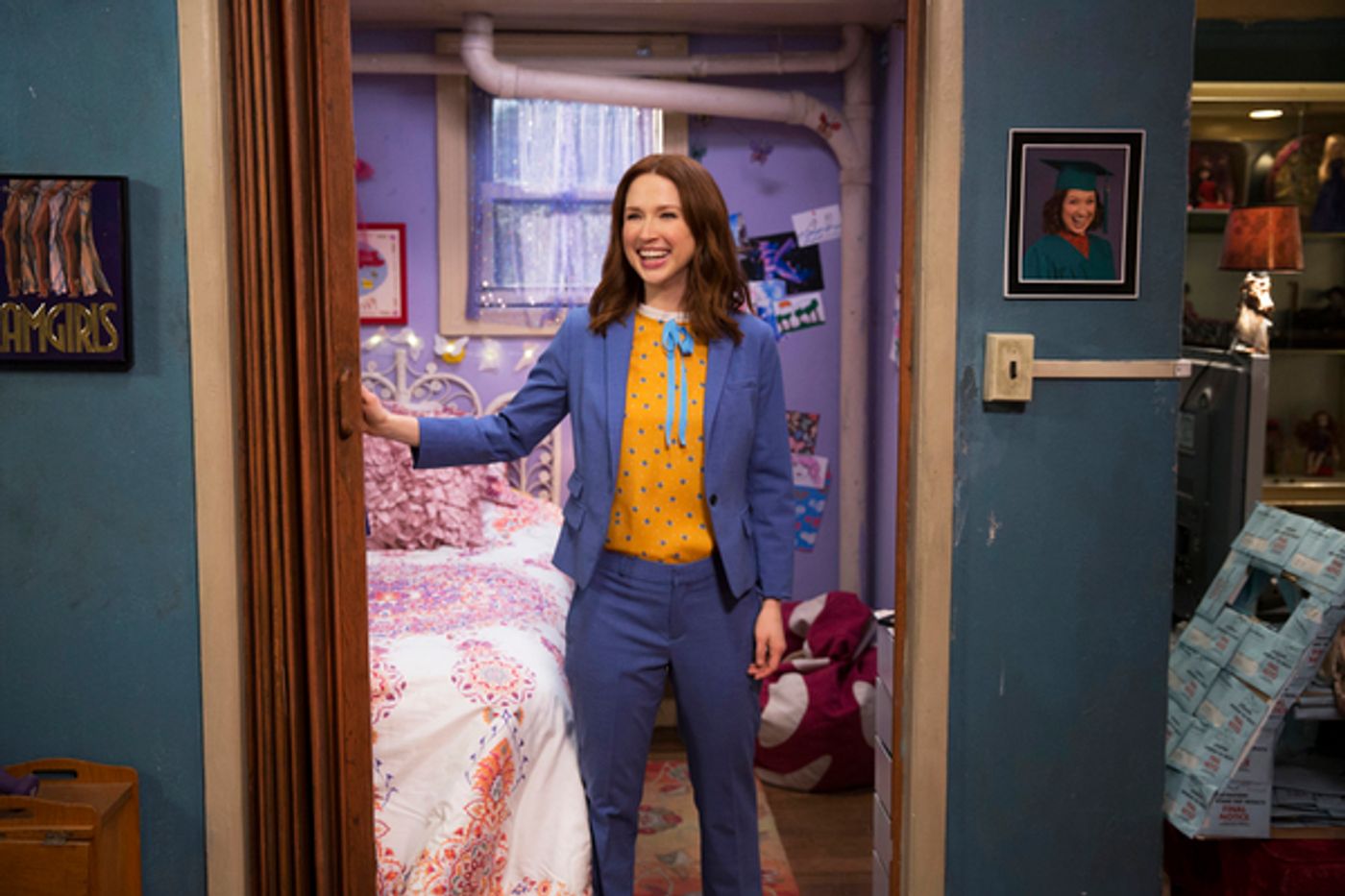 Photo Flash: Check Out Photos from Season Four of Netflix's UNBREAKABLE KIMMY SCHMIDT  Image