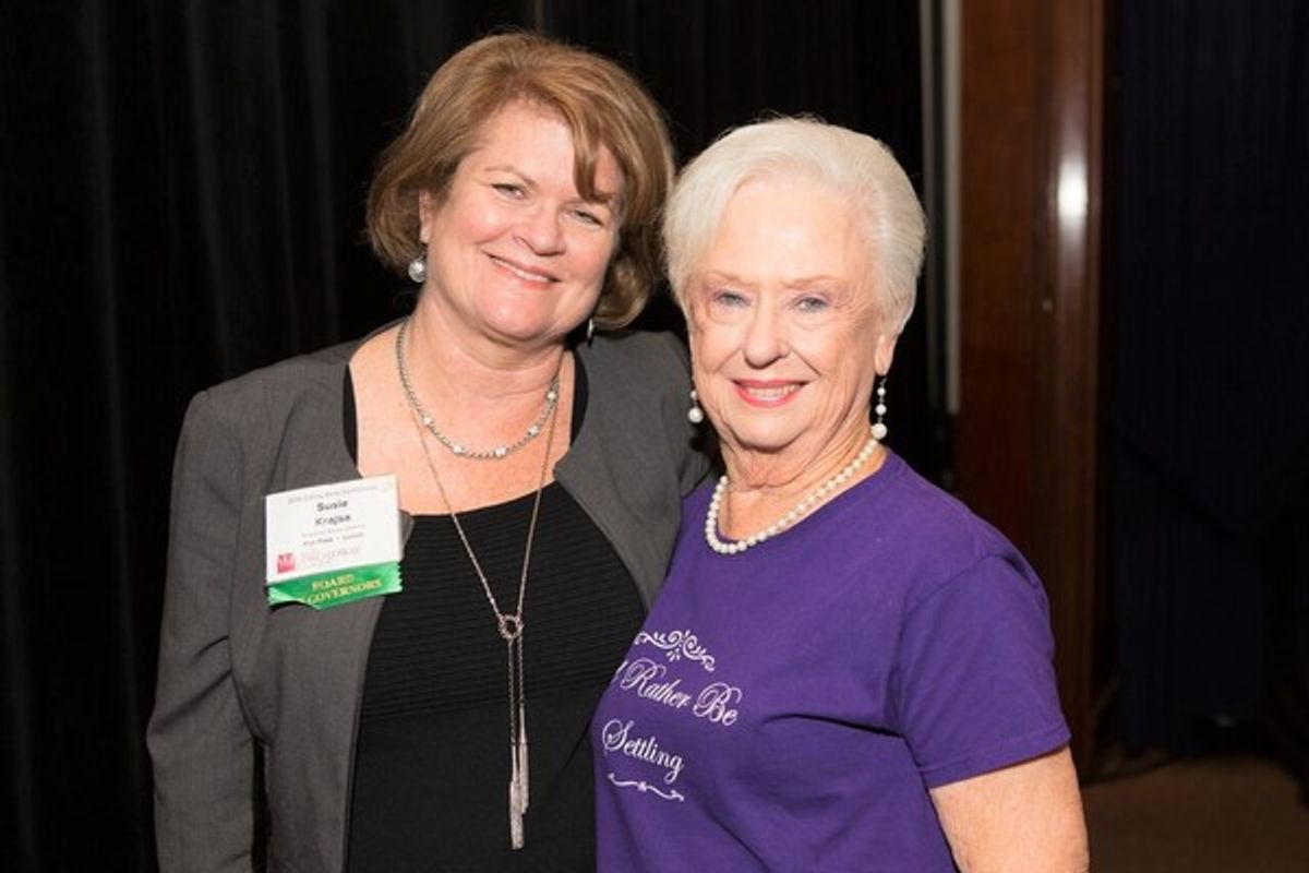 Nancy McDaniel Accepting 2018 League Award at The Broadway League Announces 2018 League Award Winners