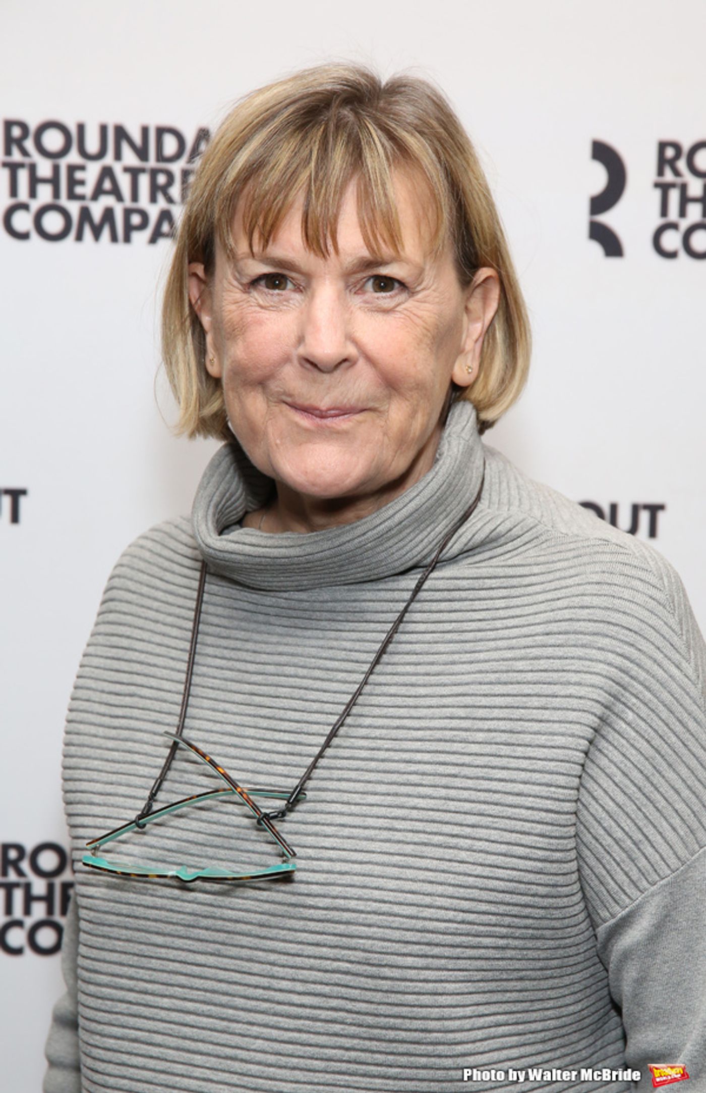 Photo Coverage: Idina Menzel and the Company SKINTIGHT Meet the Press!  Image