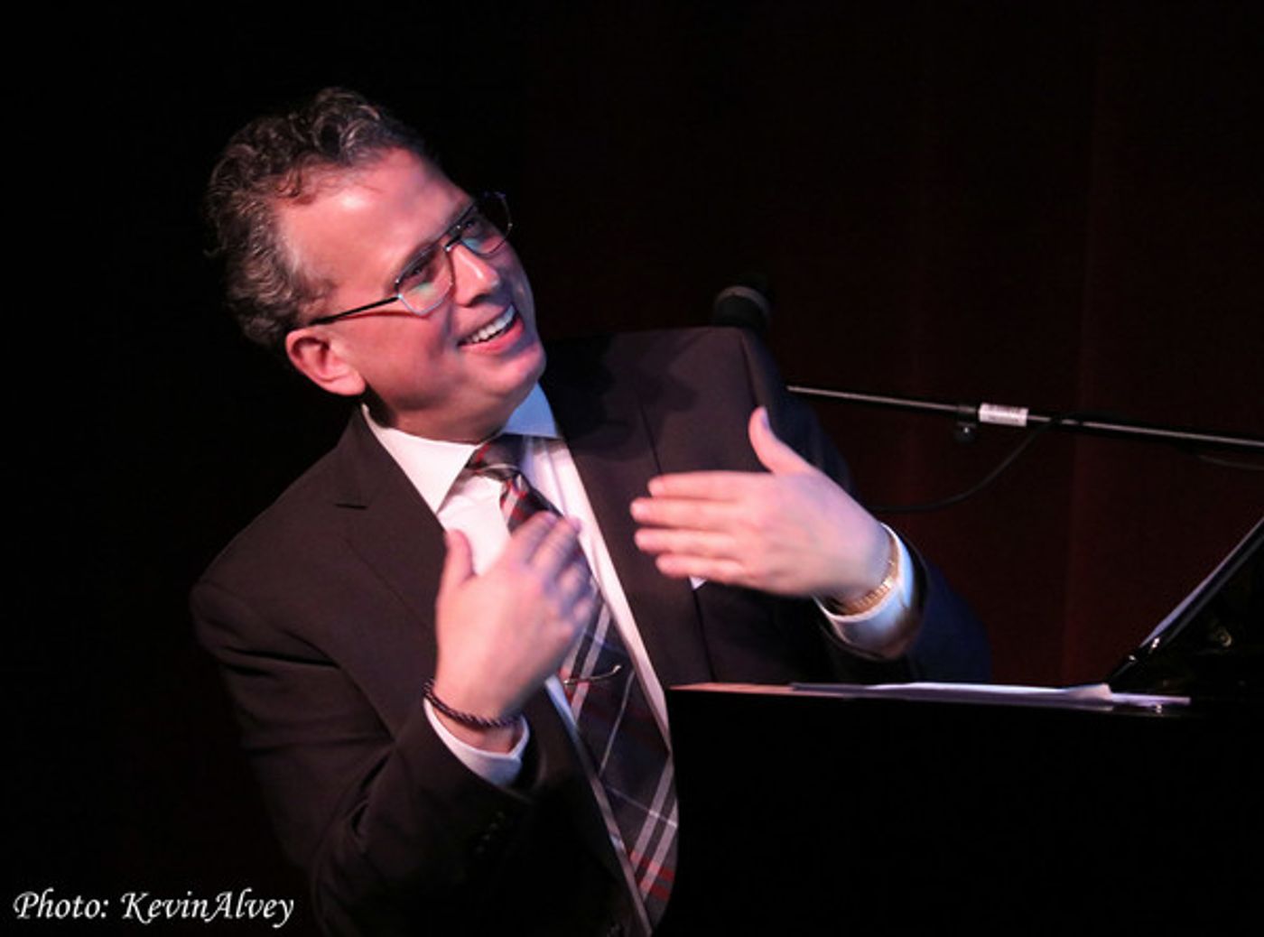 Photo Flash: Natalie Douglas Comes to Broadway at Birdland  Image