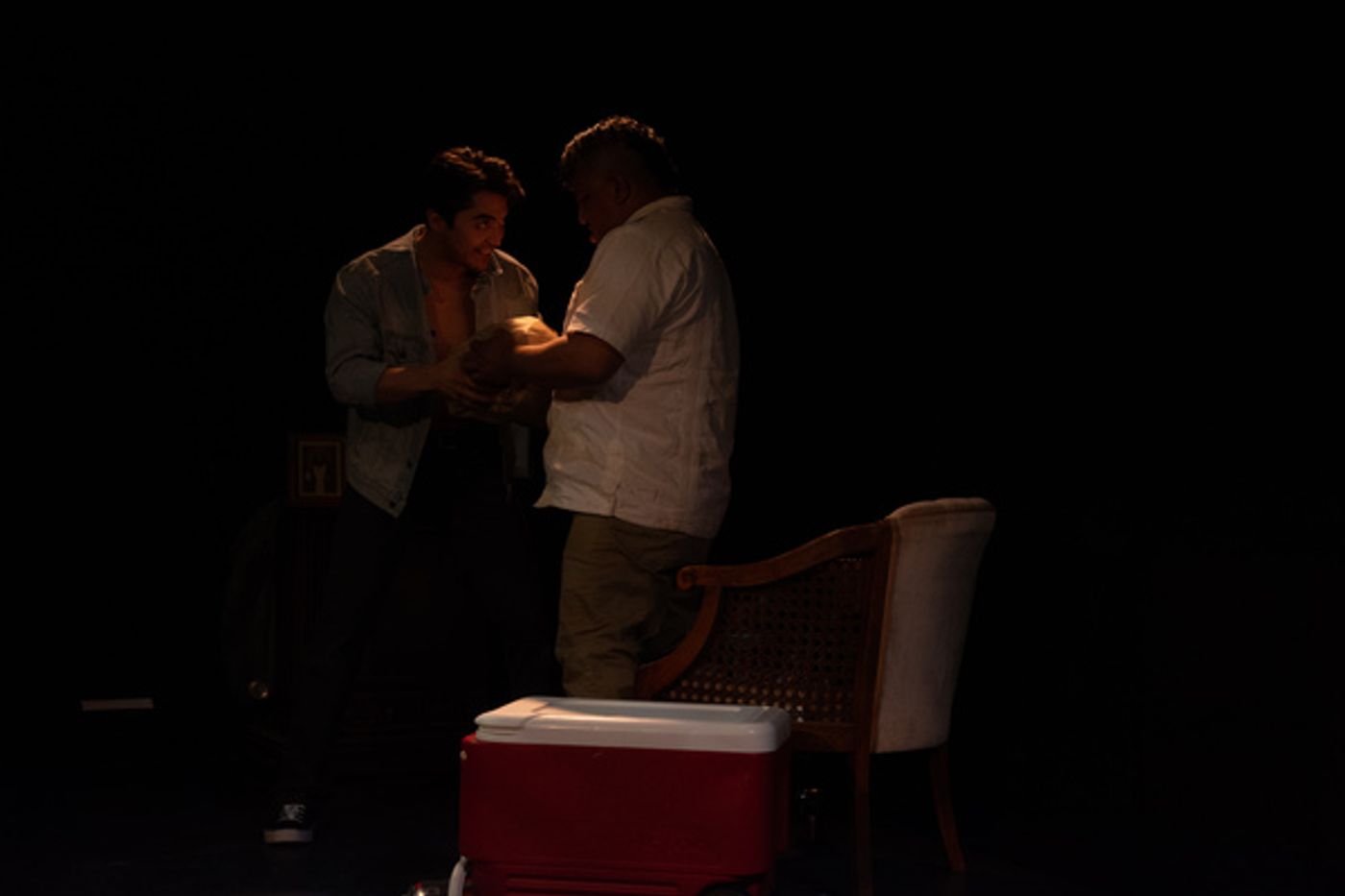 Photo Flash: Halcyon Theatre Presents DE TROYA  Image