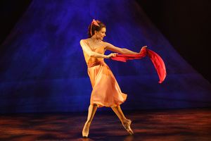 Irina Dvorovenko Photo