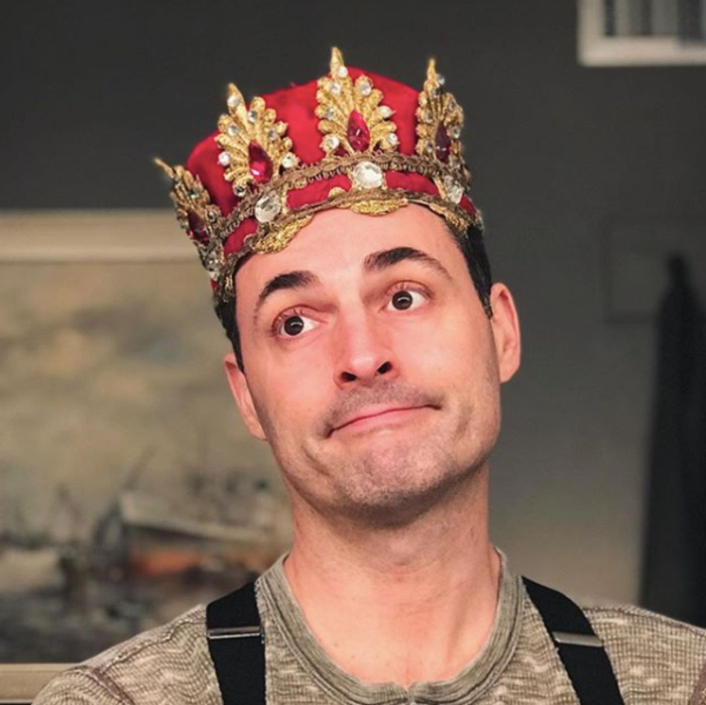 Photo Flash: The Ladies of WICKED Are Royal-Wedding-Ready, and More Saturday Intermission Pics!  Image