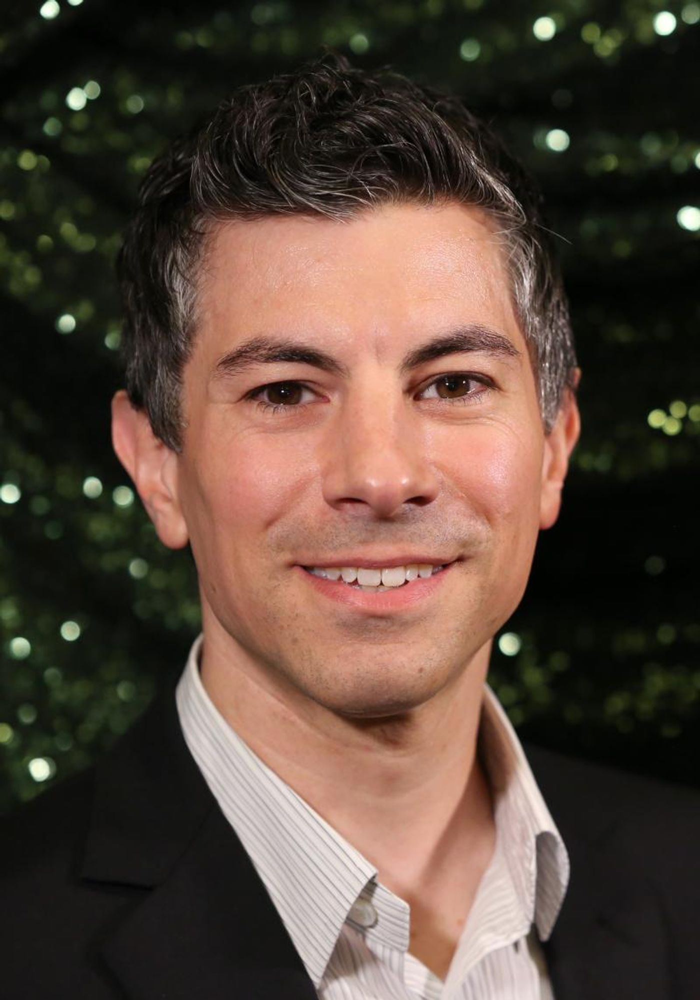 WATCH NOW! Zooming in on the Tony Nominees: Peter Hylenski  Image