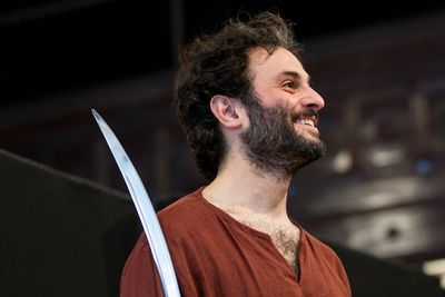 Arian  Moayed Photo