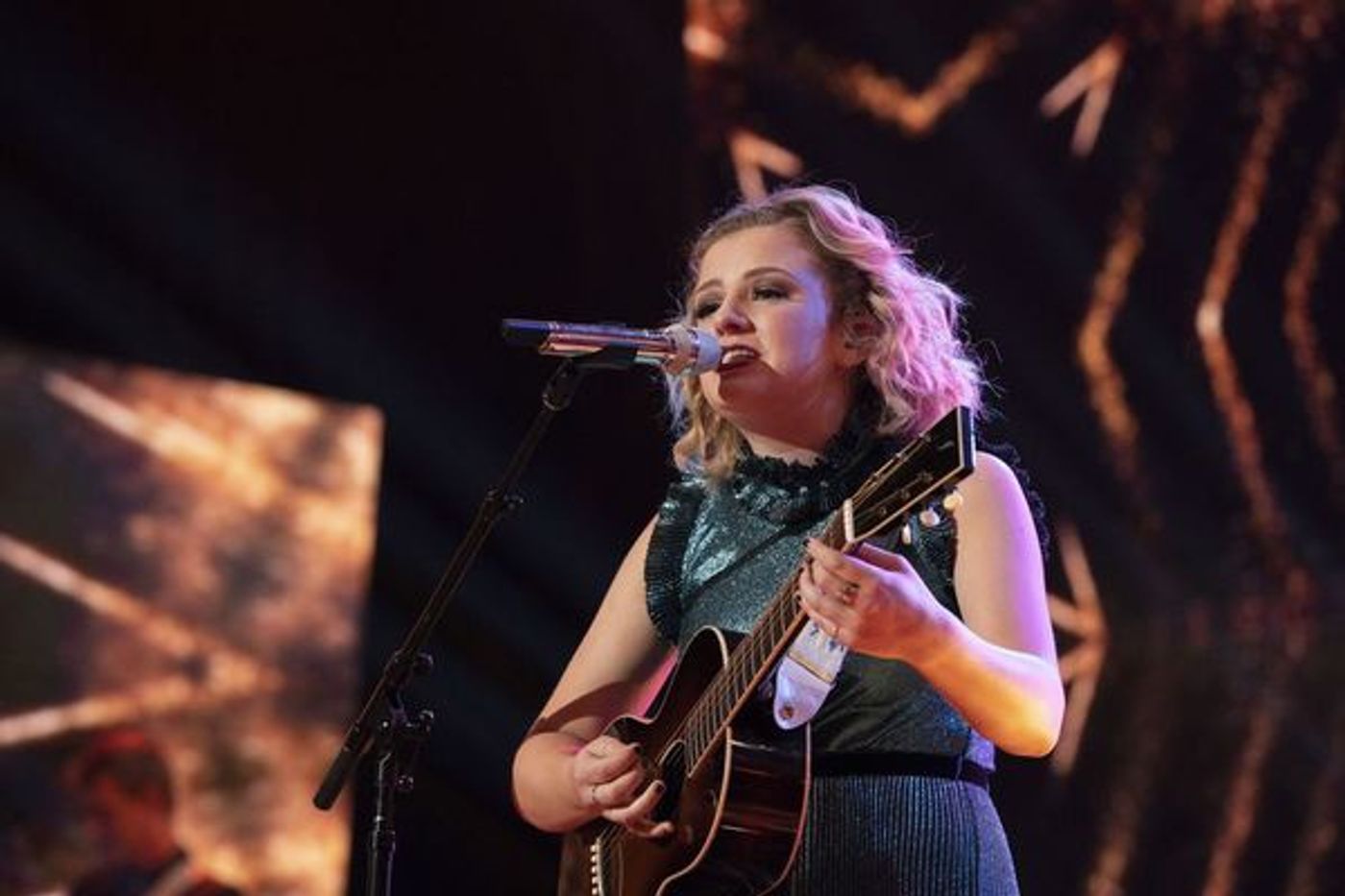 Photo Flash: Maddie Poppe Crowned Winner on Star-Studded Finale of American Idol  Image
