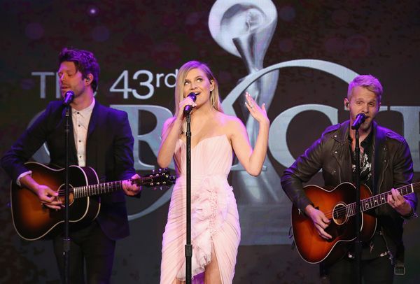 Kelsea Ballerini= Photo