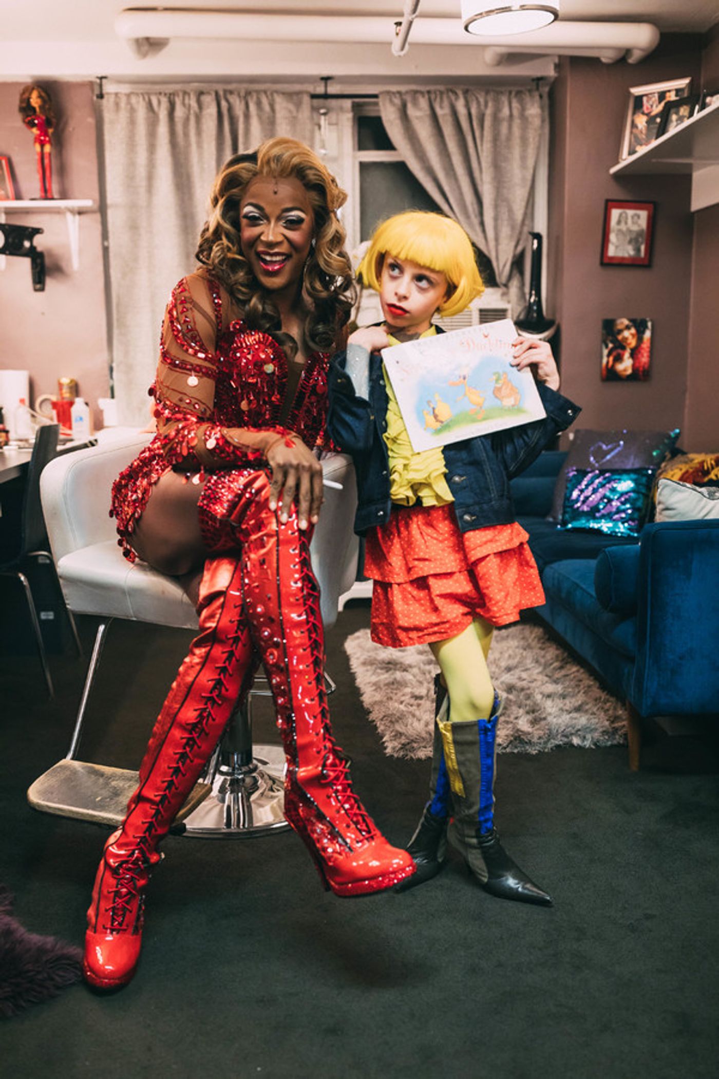 Photo Flash: Desmond Napoles Visits the Cast of KINKY BOOTS  Image