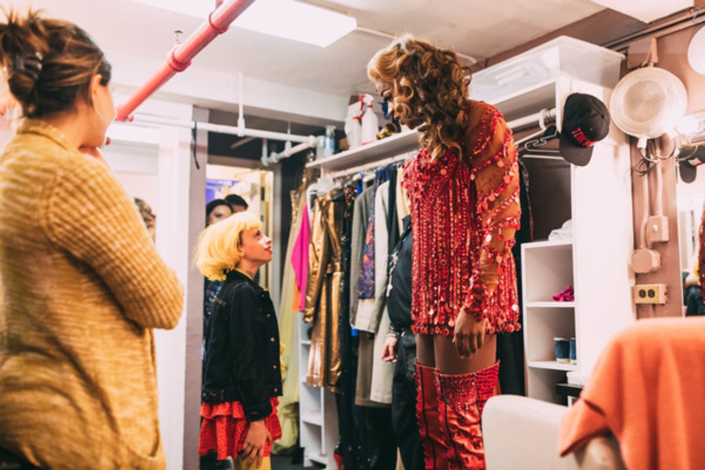 Photo Flash: Desmond Napoles Visits the Cast of KINKY BOOTS  Image