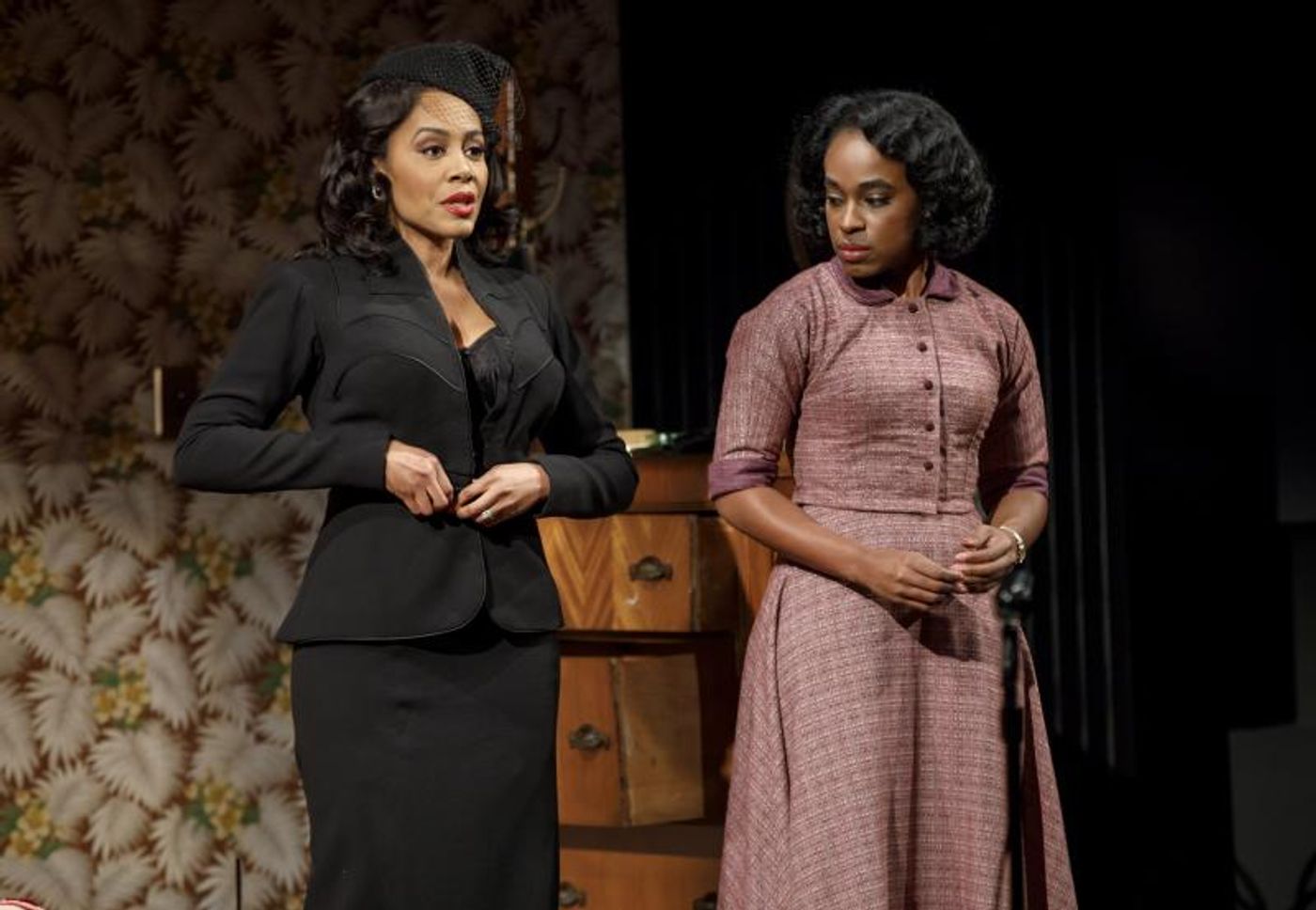 Interview: PARADISE BLUE's Kristolyn Lloyd Yearns for More  Image