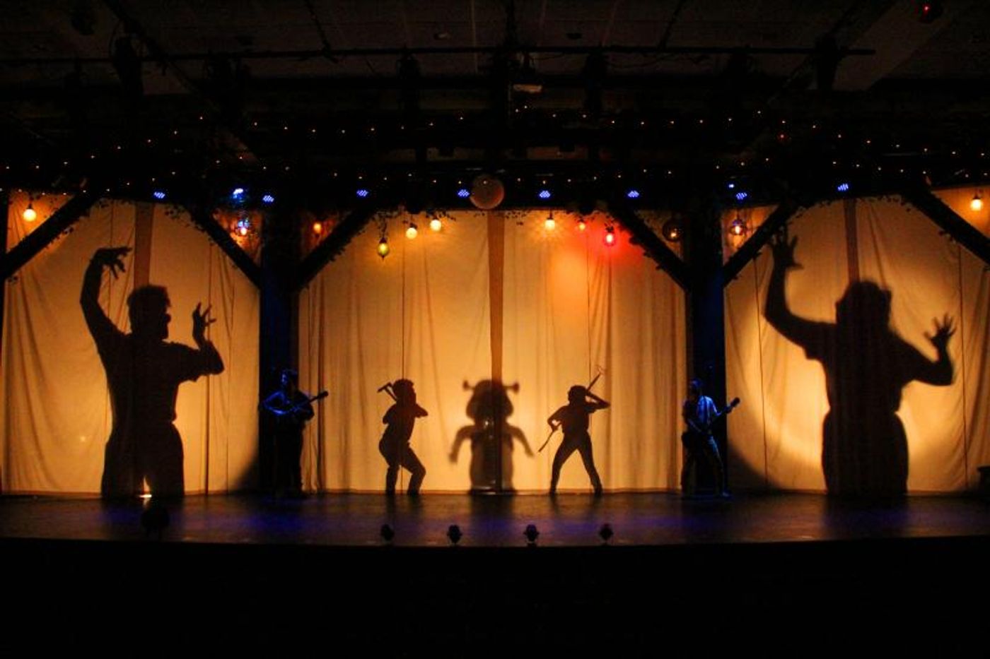 BWW Reviews: SHREK THE MUSICAL is An Abstract, Surreal Expression of Art BWW Reviews: SHREK THE MUSICAL is An Abstract, Surreal Expression of Art Image