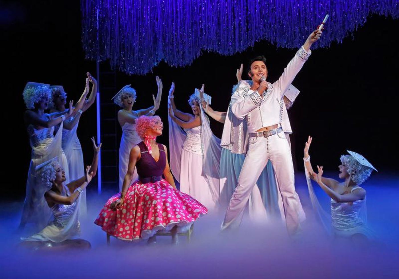 Review: GREASE at Admiralspalast - Grease is Still the Word!  Image