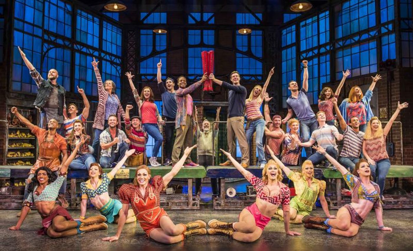 Interview: Oliver Tompsett, Simon-Anthony Rhoden and Natalie McQueen Talk KINKY BOOTS  Image