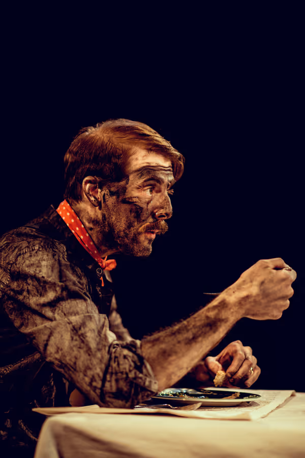 Harry Hepple (Luther Gascoyne) Photo
