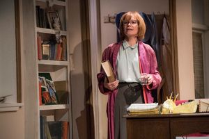 Stefanie Powers (Helene Hanff) Photo