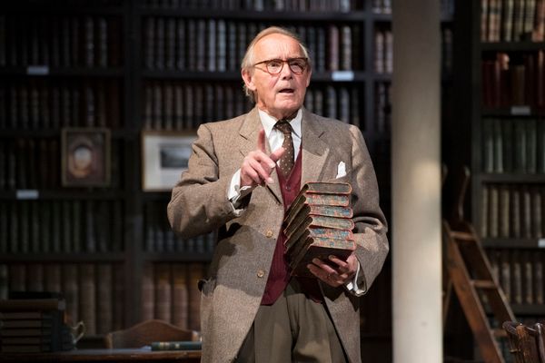 Clive Francis (Frank Doel) Photo