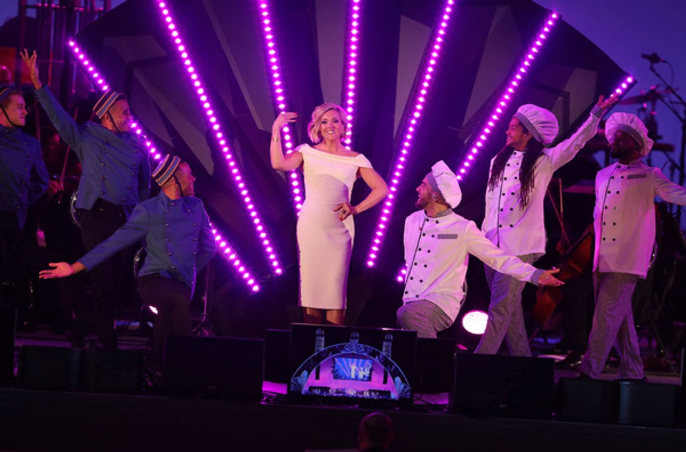 Photo Flash: Zooey Deschanel, Kelsey Grammer, Jane Krakowski, Taye Diggs, Rebel Wilson, Anthony Evans And More Sing BEAUTY AND THE BEAST at The Hollywood Bowl!  Image