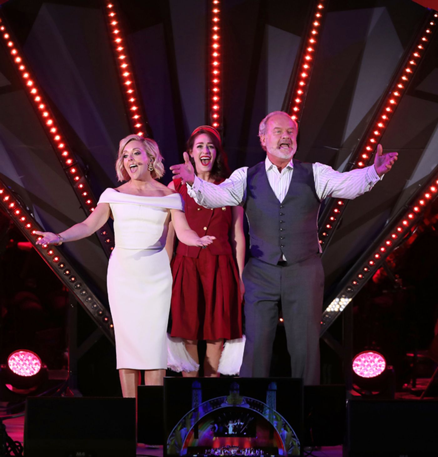 Photo Flash: Zooey Deschanel, Kelsey Grammer, Jane Krakowski, Taye Diggs, Rebel Wilson, Anthony Evans And More Sing BEAUTY AND THE BEAST at The Hollywood Bowl!  Image