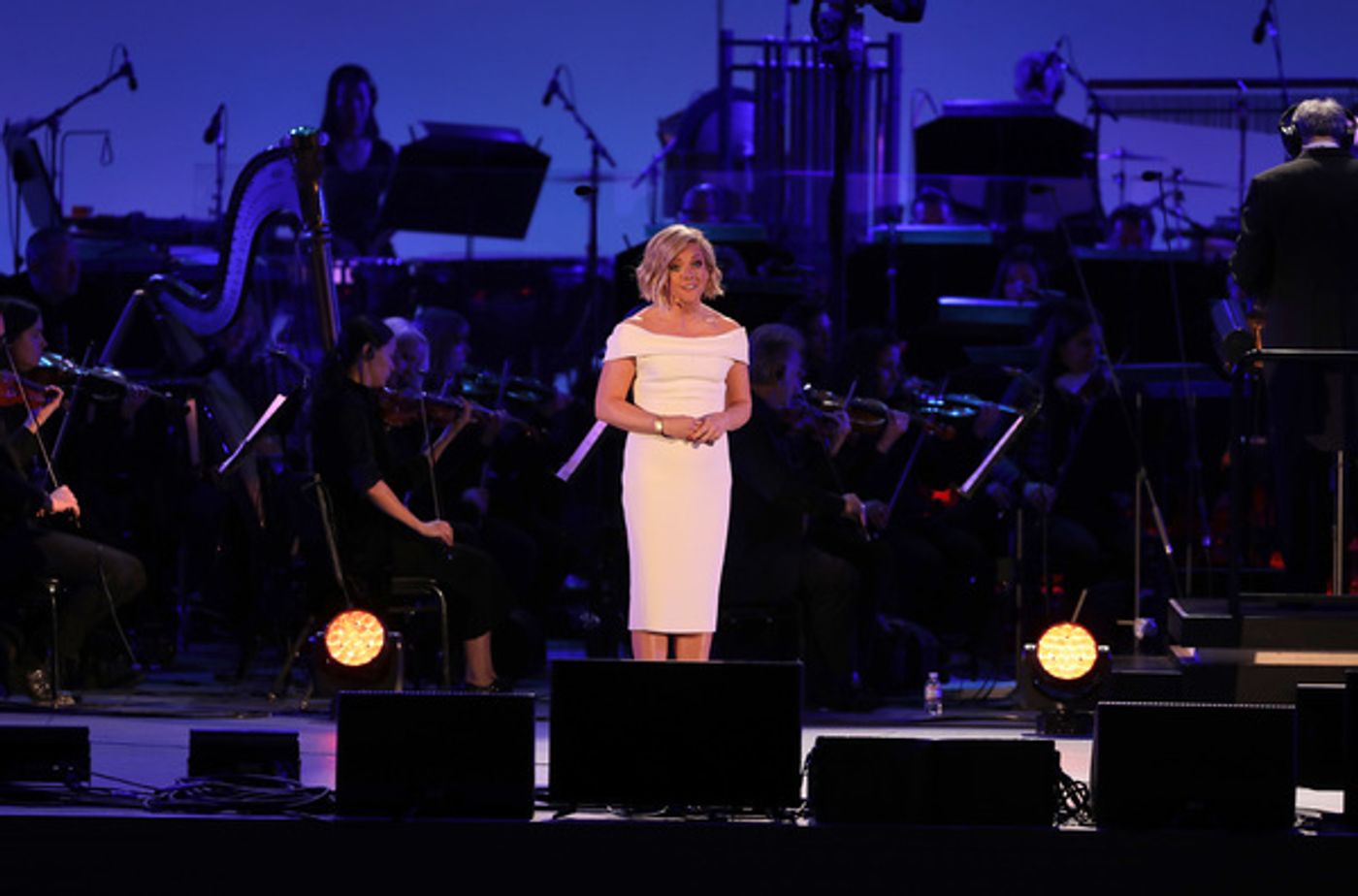 Photo Flash: Zooey Deschanel, Kelsey Grammer, Jane Krakowski, Taye Diggs, Rebel Wilson, Anthony Evans And More Sing BEAUTY AND THE BEAST at The Hollywood Bowl!  Image