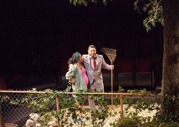 Kimberli Flores as Tania Del Valle and Eddie Martinez as Pablo Del Valle in Native Ga Photo