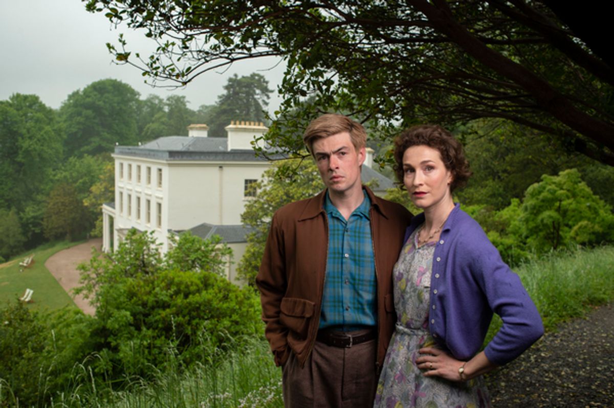 Sam Frenchum (Bruce Lovell) and Helen Bradbury (Cecily Harrington) at 