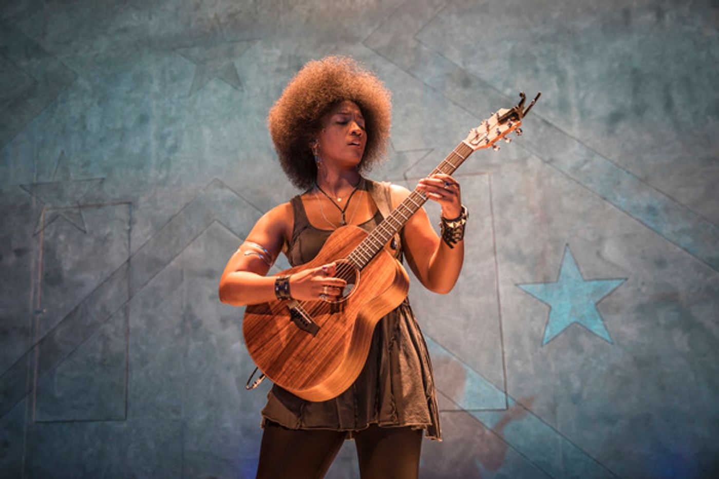 Photo Flash: Goodman Theatre Presents FATHER COMES HOME FROM THE WARS  Image