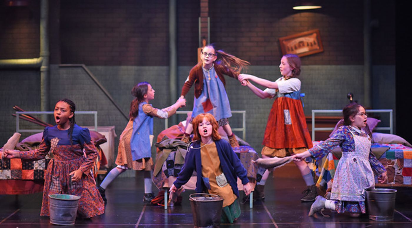 Photo Flash: ANNIE is Now On Stage at Beef & Boards Dinner Theatre  Image