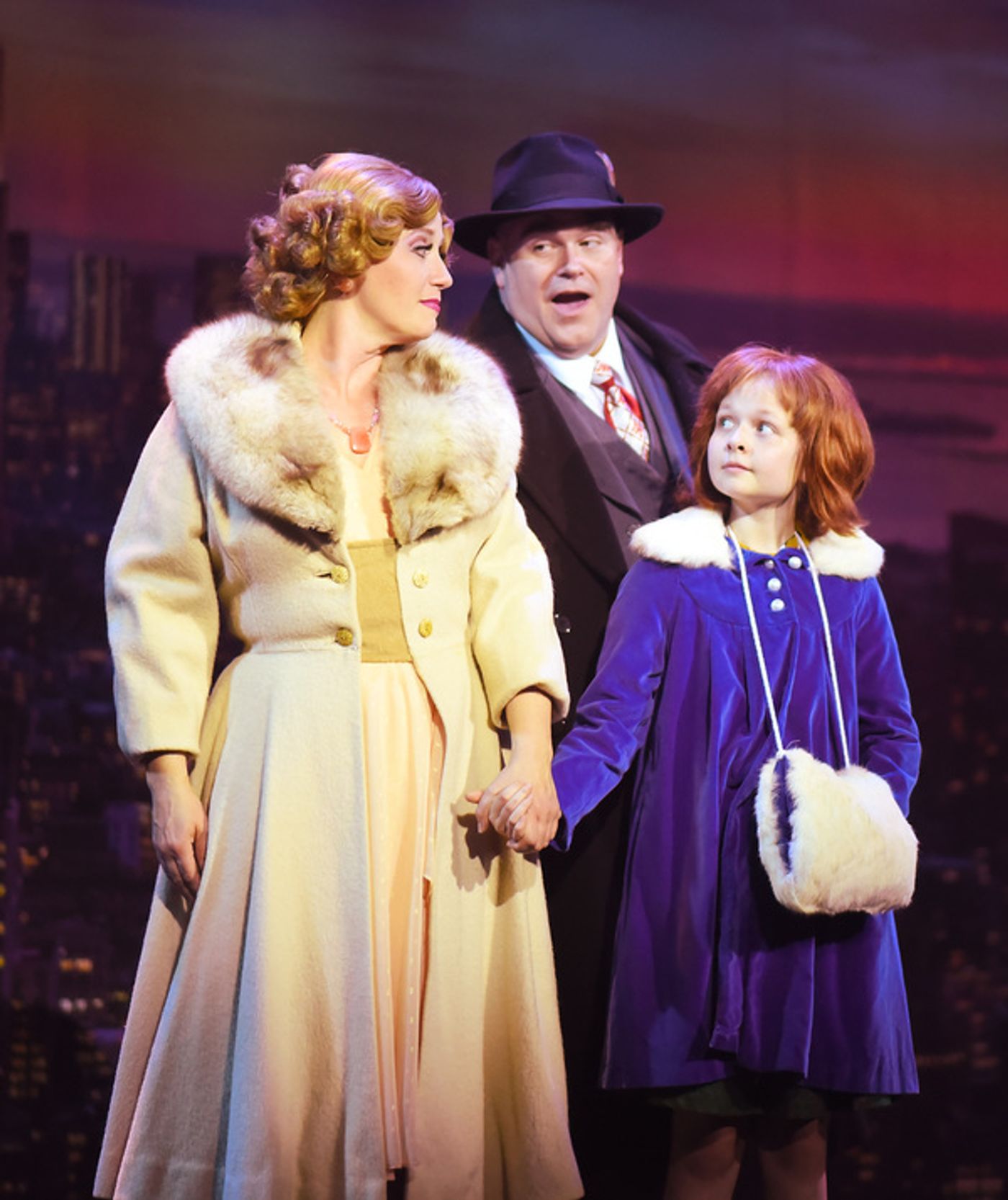 Photo Flash: ANNIE is Now On Stage at Beef & Boards Dinner Theatre  Image