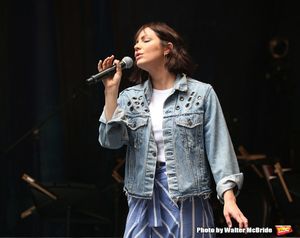 Katharine McPhee  Photo