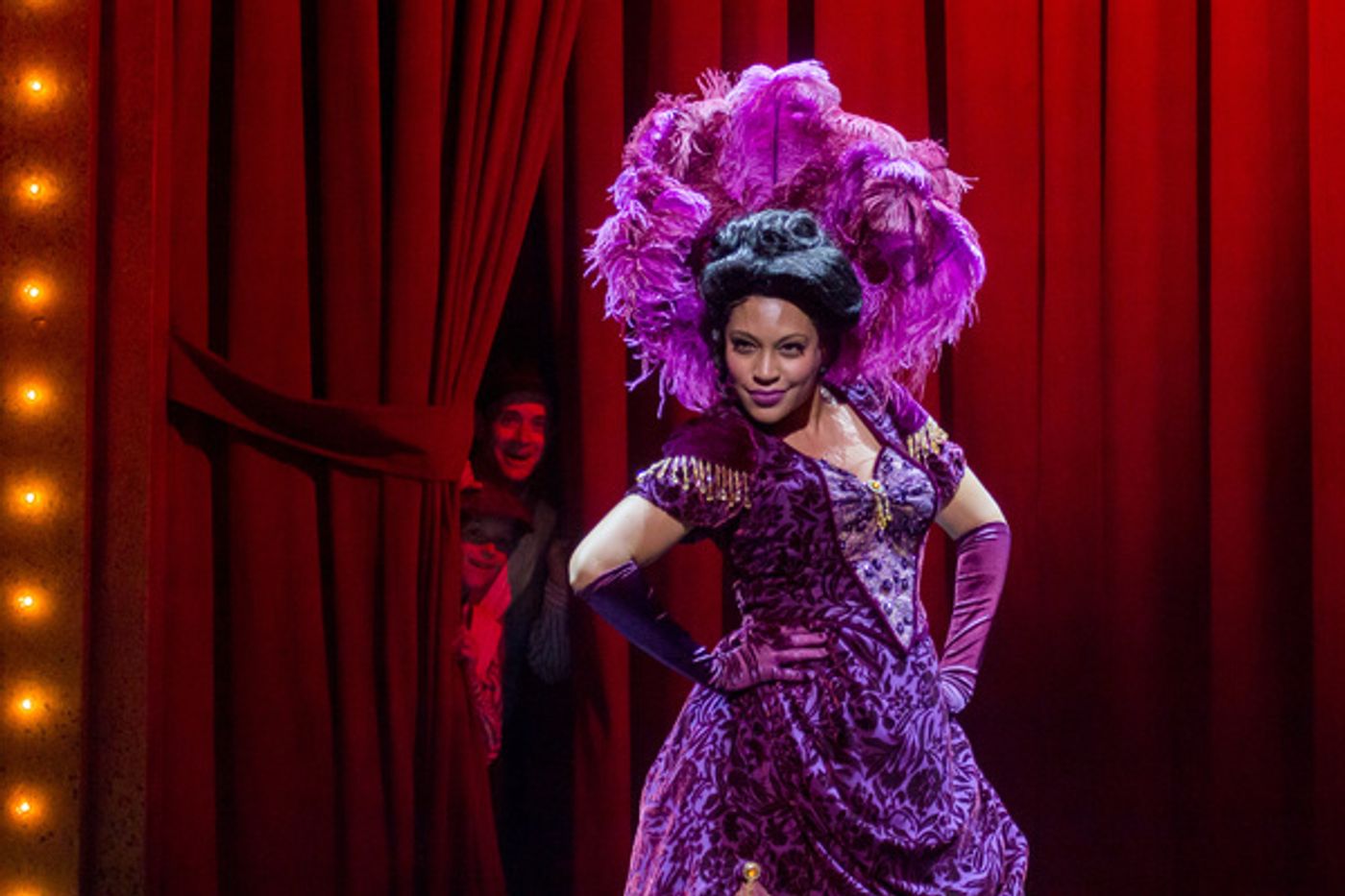 Photo Flash: First Look at NEWSIES at La Mirada  Image