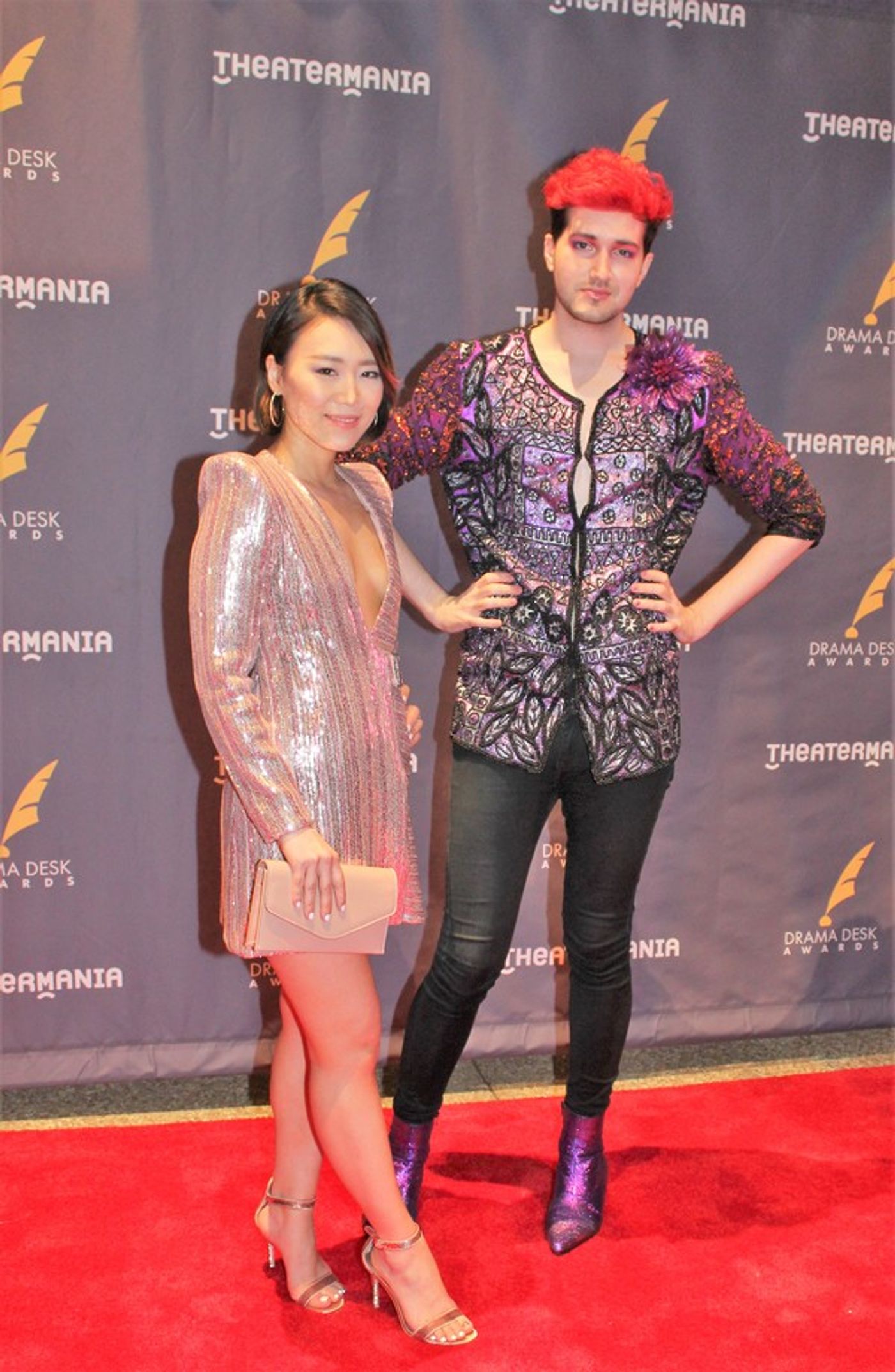 Photo Coverage: On the Red Carpet at the Drama Desk Awards!  Image