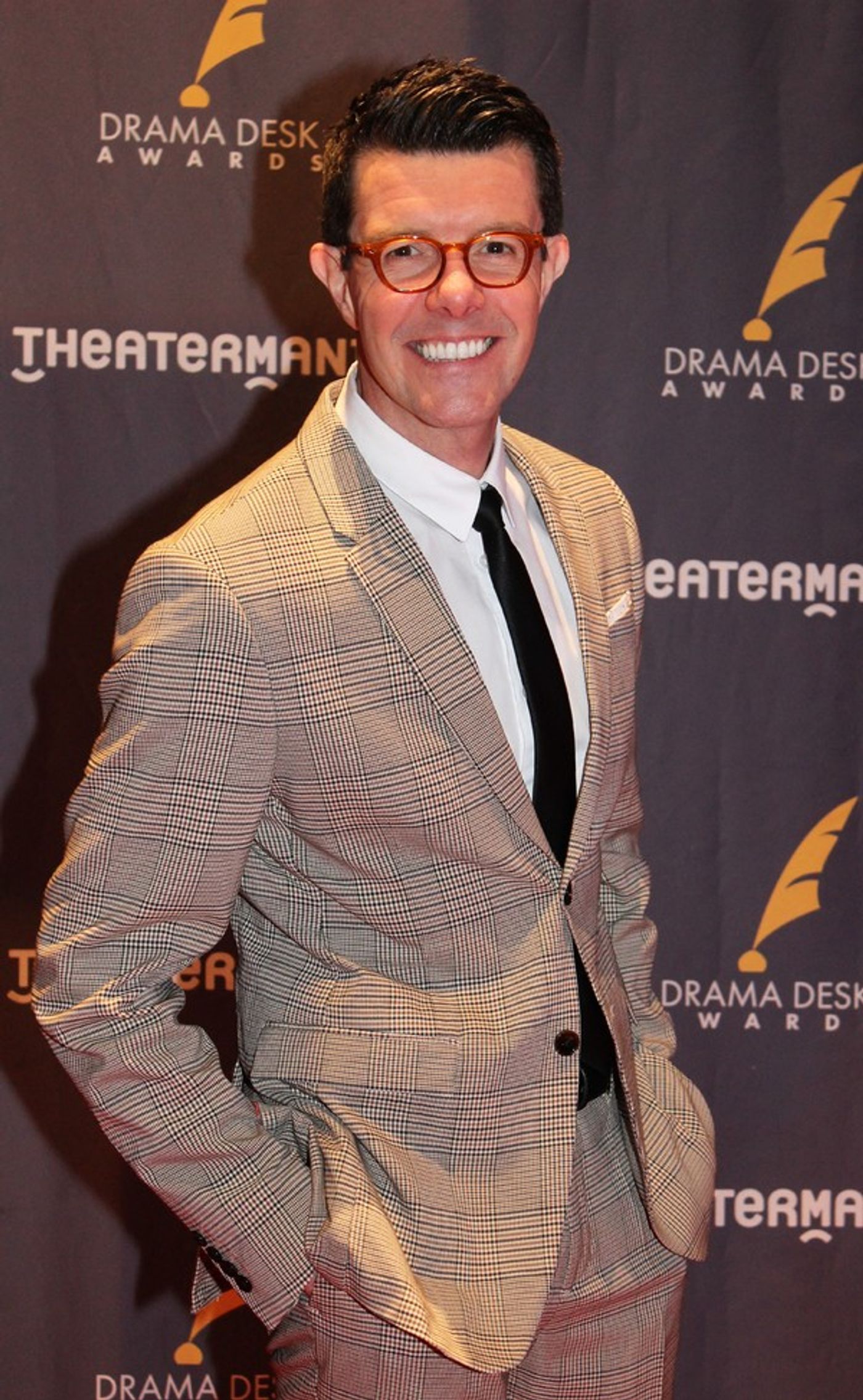 Photo Coverage: On the Red Carpet at the Drama Desk Awards!  Image