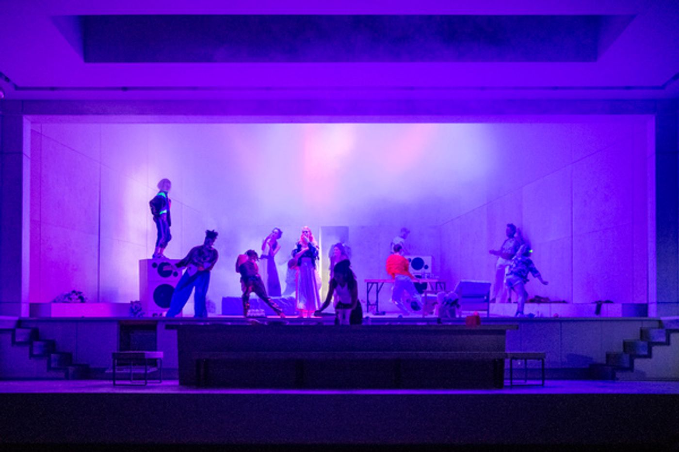 Photo Flash: First Look at JULIE at the National Theatre  Image