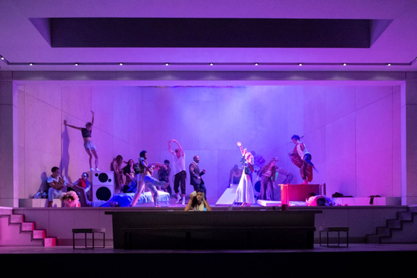 Photo Flash: First Look at JULIE at the National Theatre  Image