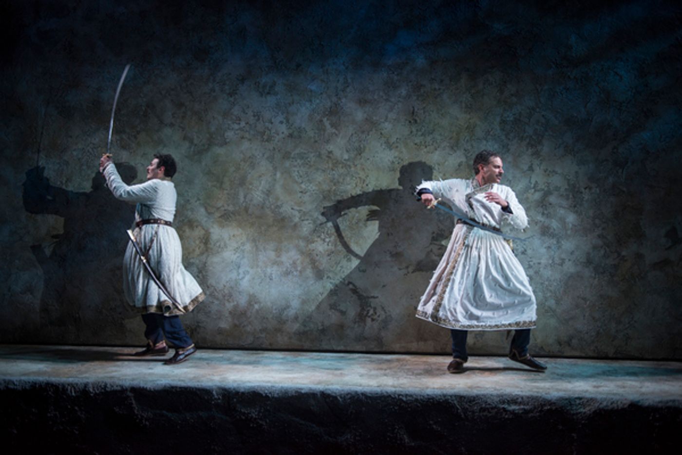 Photo Flash: Steppenwolf Mounts GUARDS AT THE TAJ  Image