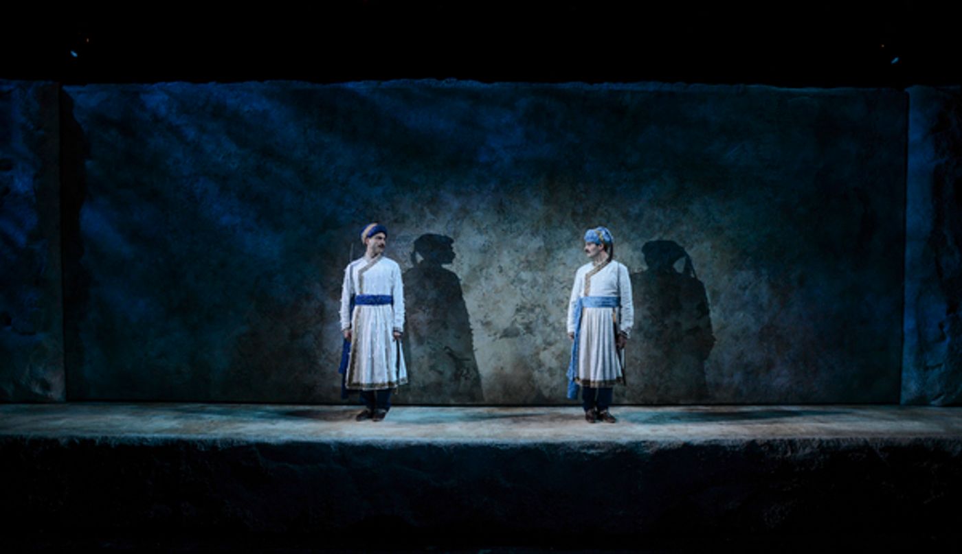 Photo Flash: Steppenwolf Mounts GUARDS AT THE TAJ  Image